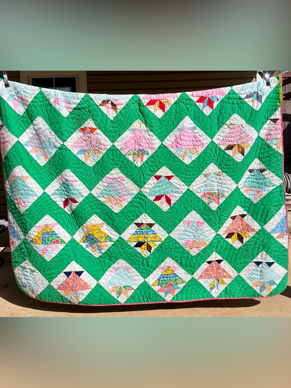 Vintage Handmade Multicolor Tulip Basket Quilt Hand Quilted Patchwork 88in x 72i